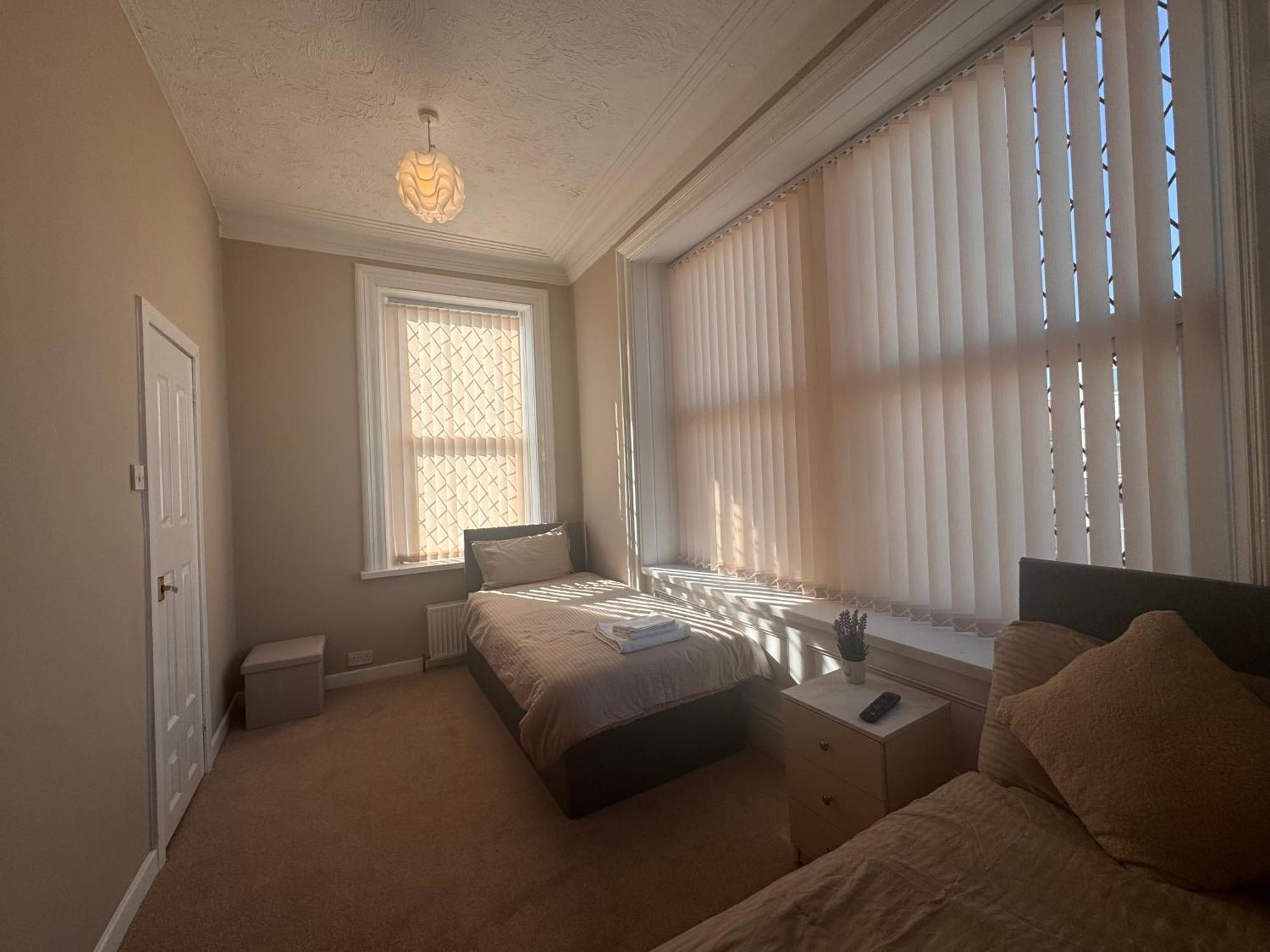 Hotel Sofia Blackpool — Photos 1